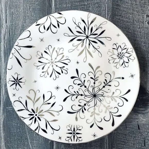 Pottery Barn Silver Snowflake Ceramic Plates - Picture 1 of 4